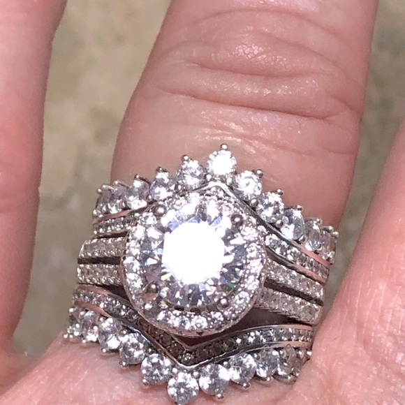 ๐จ50% off! Sterling Silver Engagement Ring 5A Excellent Ring! - Picture 5 of 16